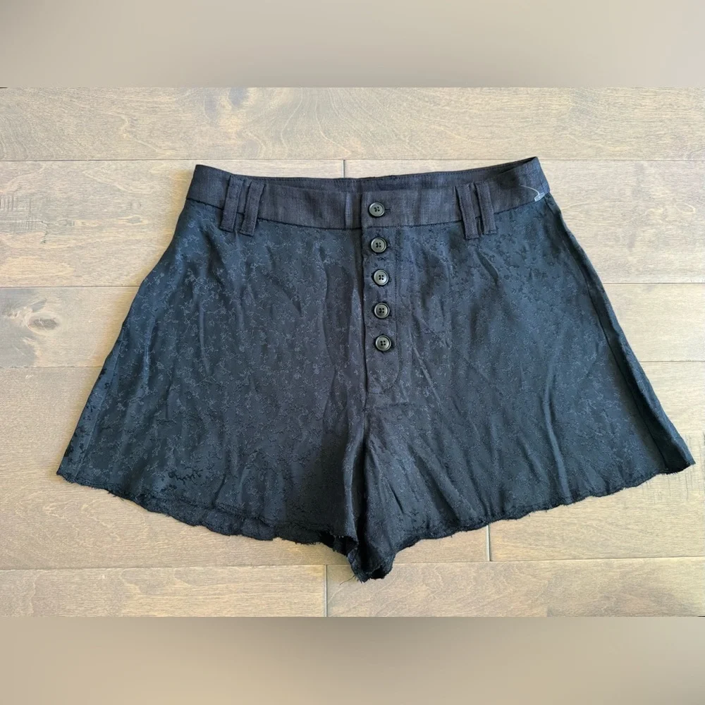 NWOT Free People Claudia Tap Shorts-Black